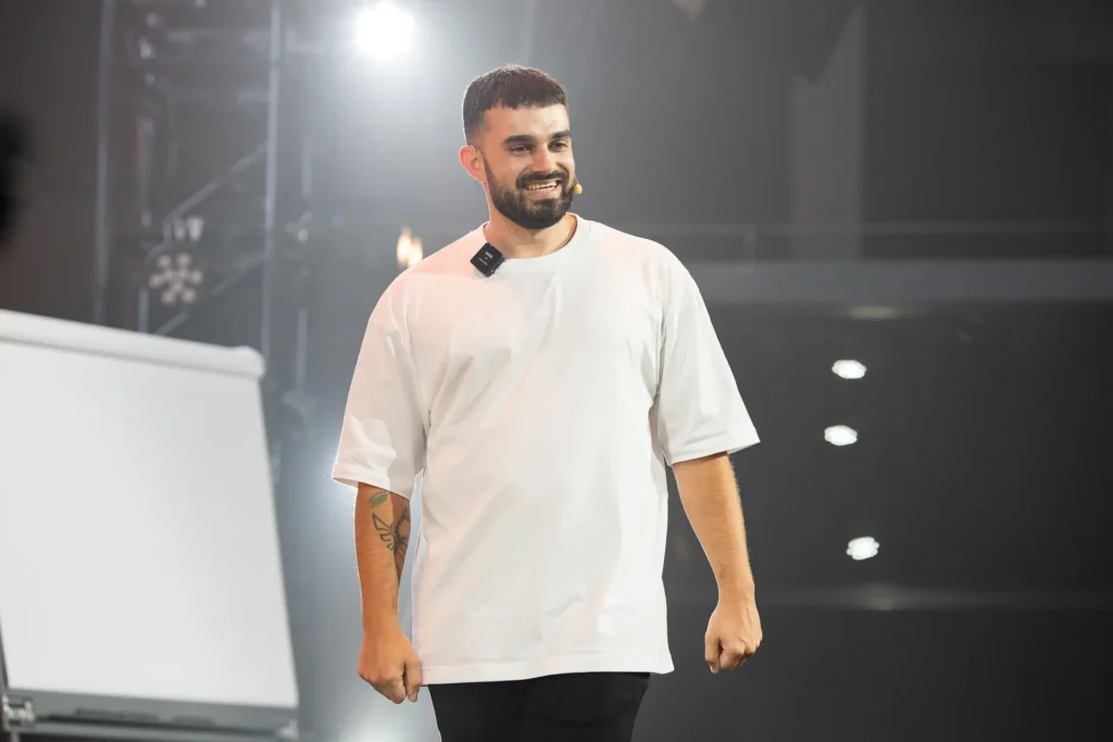 Fabio Serna creador de tu primera venta en 7 dias